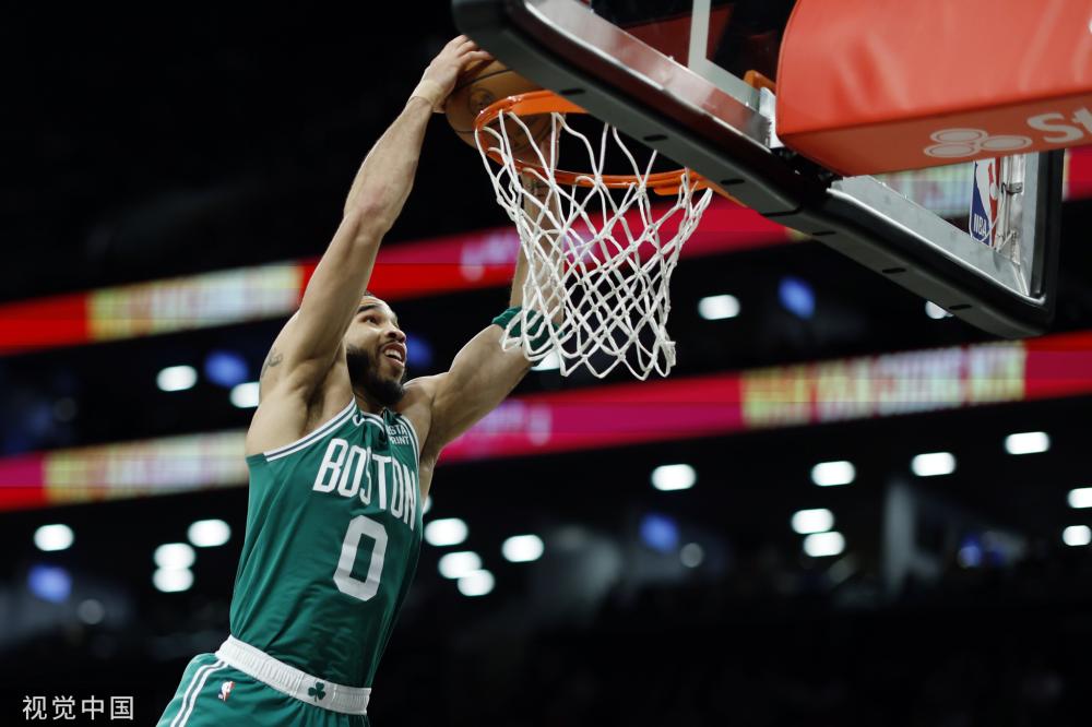 能够在每场 能够在每场